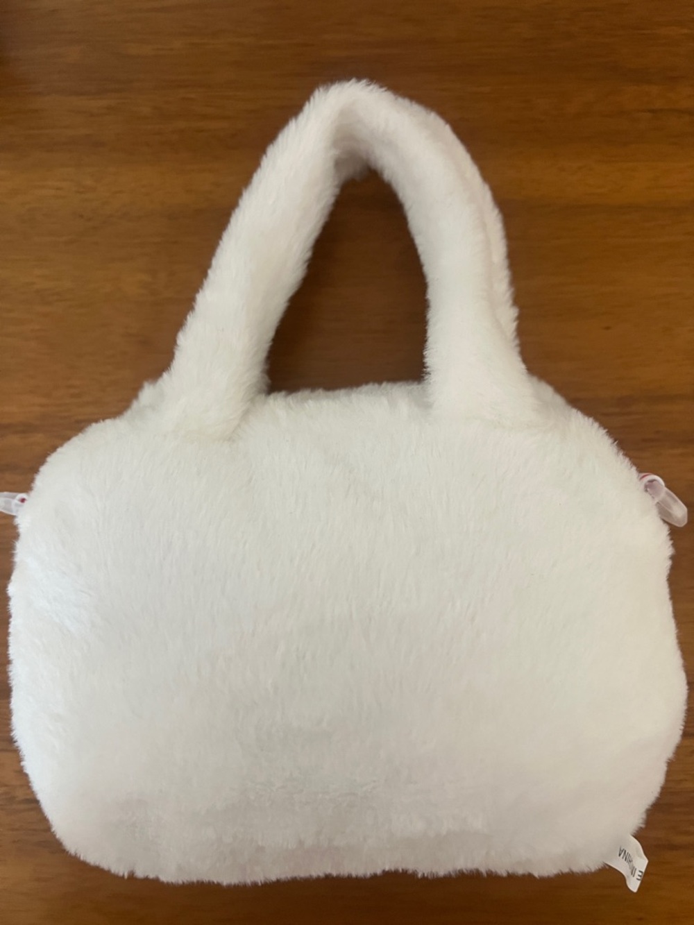 Hello Kitty Style White Plush Kids Handbag with Red Bow - Picture 2 of 2